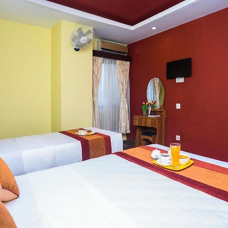 Oyo 105 Hotel Travel Inn Kathmandu Exterior photo