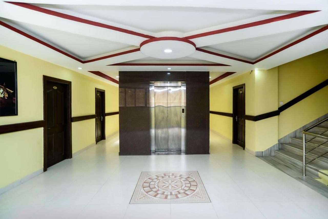 Oyo 105 Hotel Travel Inn Kathmandu Exterior photo